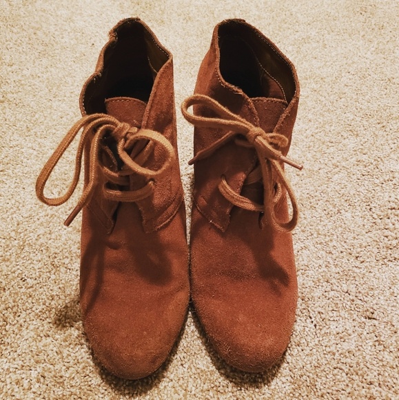 Dolce Vita Shoes - 🍉 Dolce Vita Brown Suede Wedge Boots Size 8